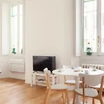Apartman Splendido Vicino All'arco Della Pace - A.c. - Melzi D'eril
